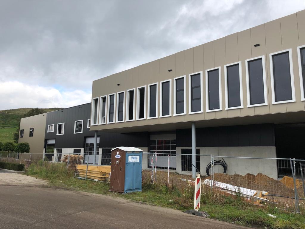 Bedrijfsunits - Bedrijfsverzamelgebouw Koningsbergenweg te Barneveld