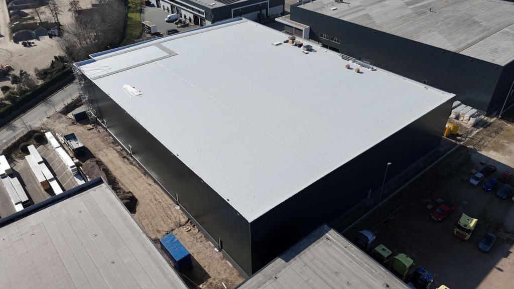 Nieuwe pand Flexi-Force - Koningsbergenweg 11 te Barneveld